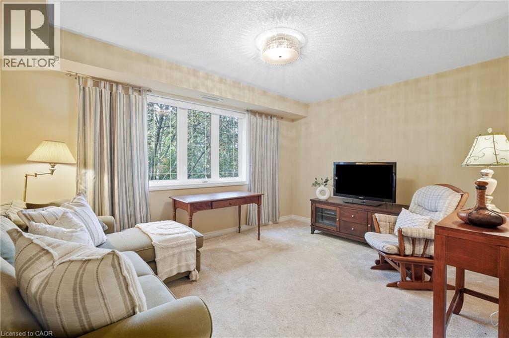 390 Upper Middle Road Unit# 301 Property Photo 33