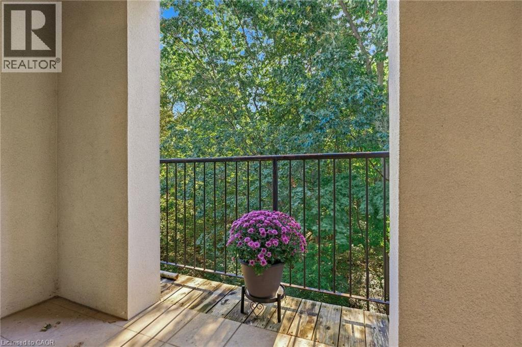 390 Upper Middle Road Unit# 301 Property Photo 36