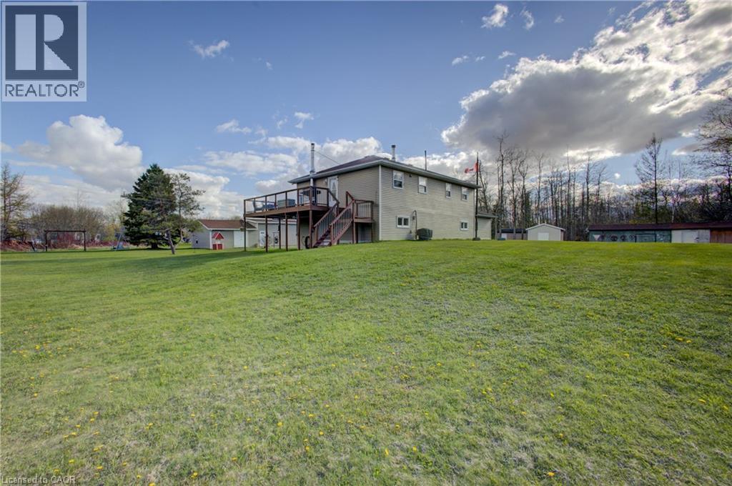 375729 6th Line Property Photo 30