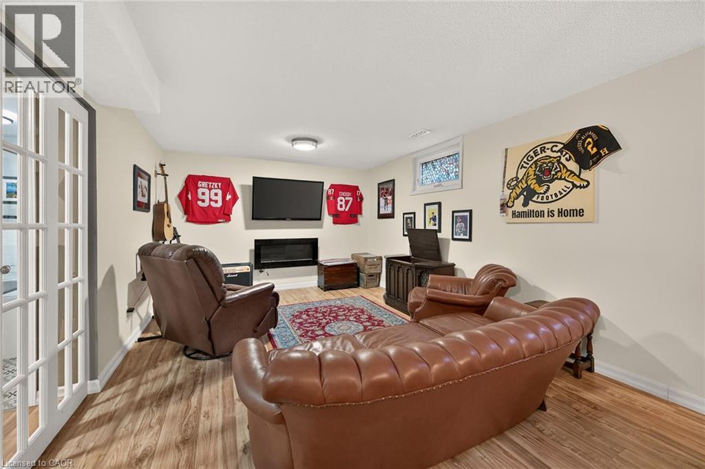 2 Adler Avenue Property Photo 25