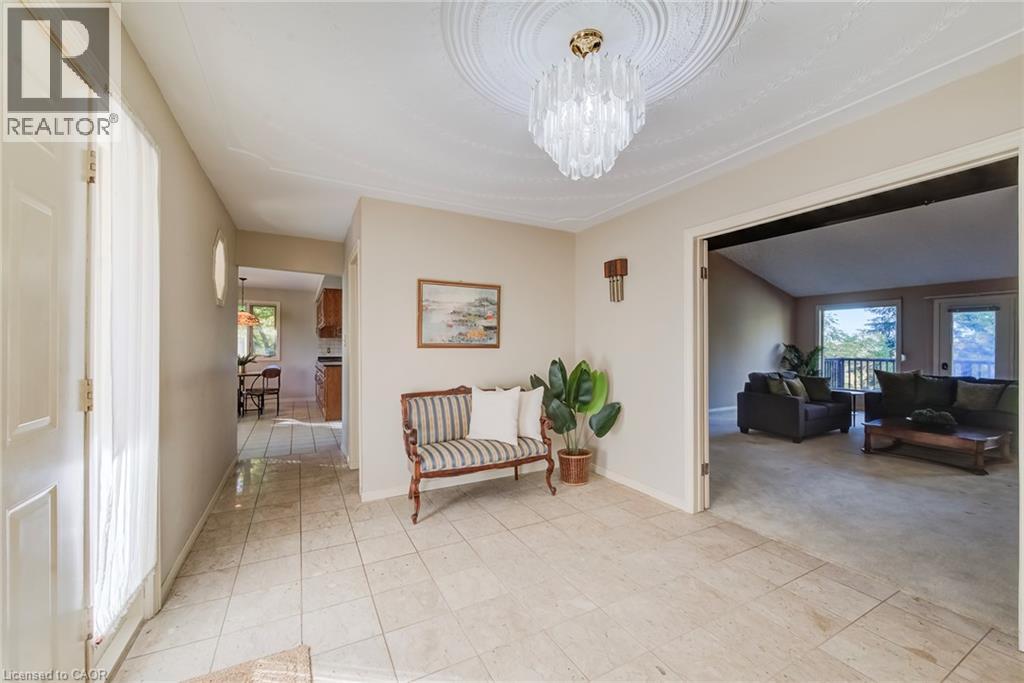 44 Greensview Drive Property Photo 4