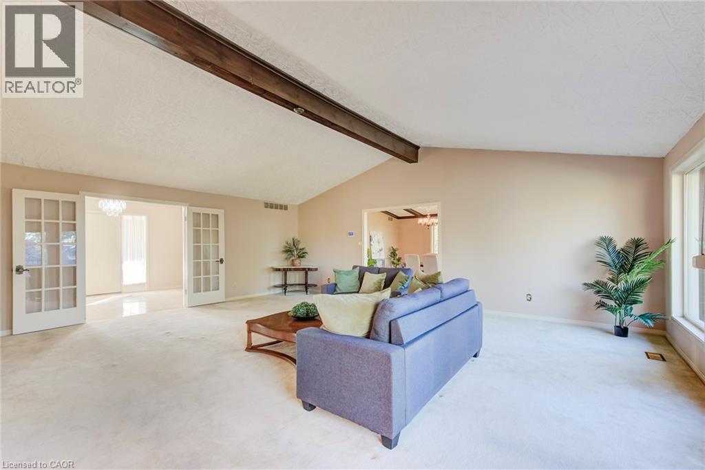 44 Greensview Drive Property Photo 17