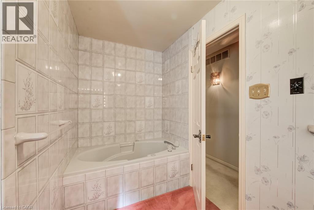 44 Greensview Drive Property Photo 25