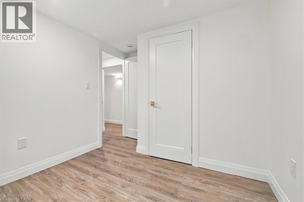 212 West 33rd Street Property Photo 14