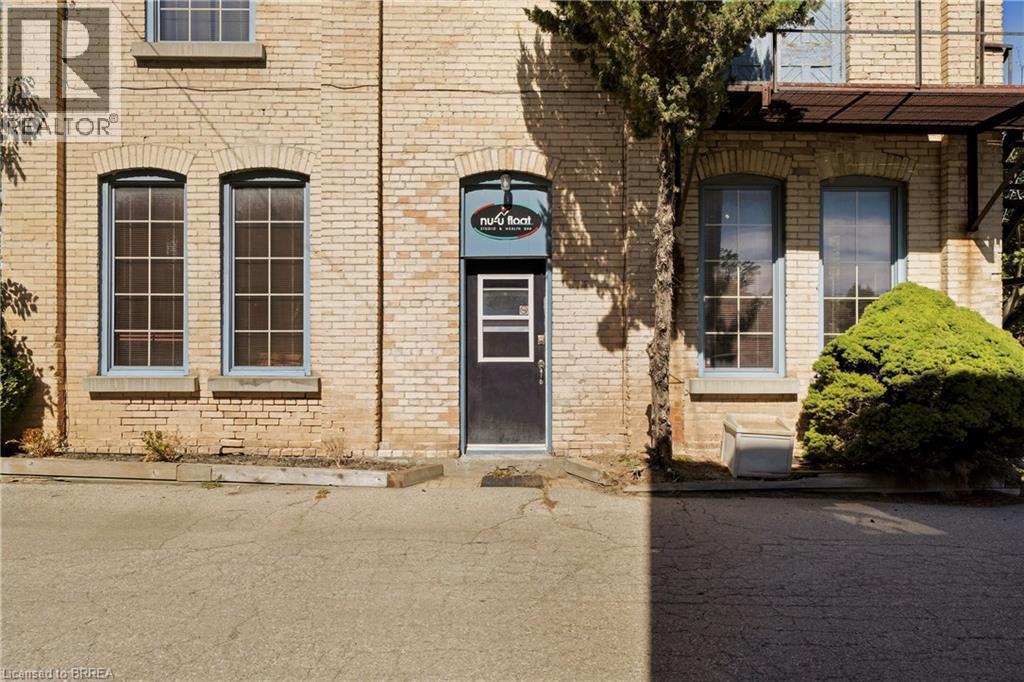 200 Grand River Avenue Property Photo 1