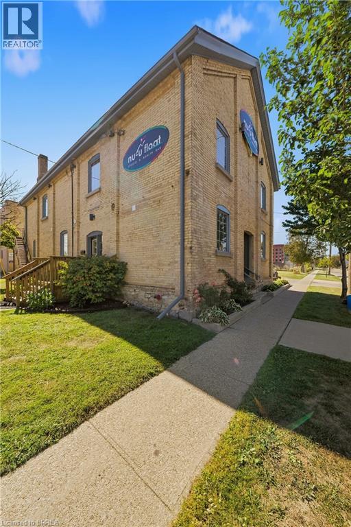 200 Grand River Avenue Property Photo 15