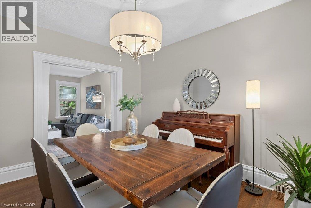 427 Jackson Street W Property Photo 6