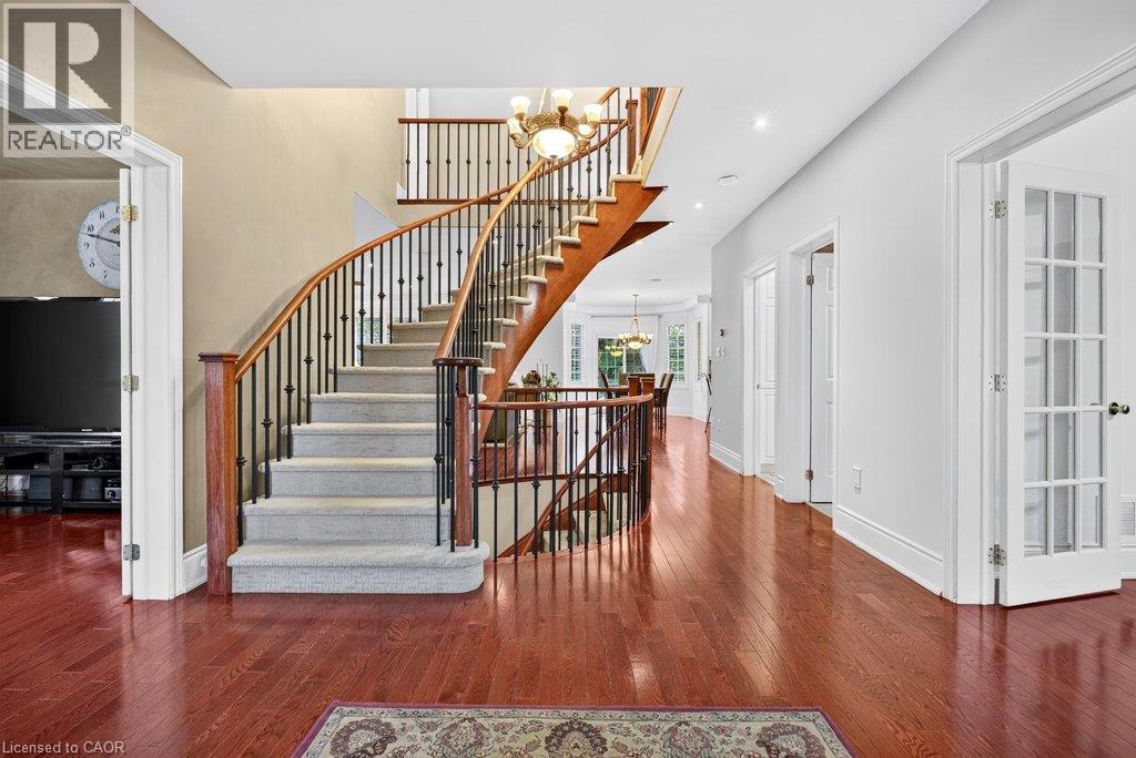 4278 Clubview Drive Property Photo 5