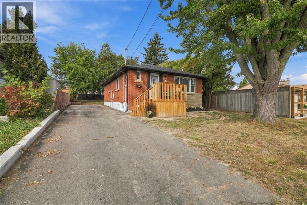 480 Rosseau Road Property Photo 2
