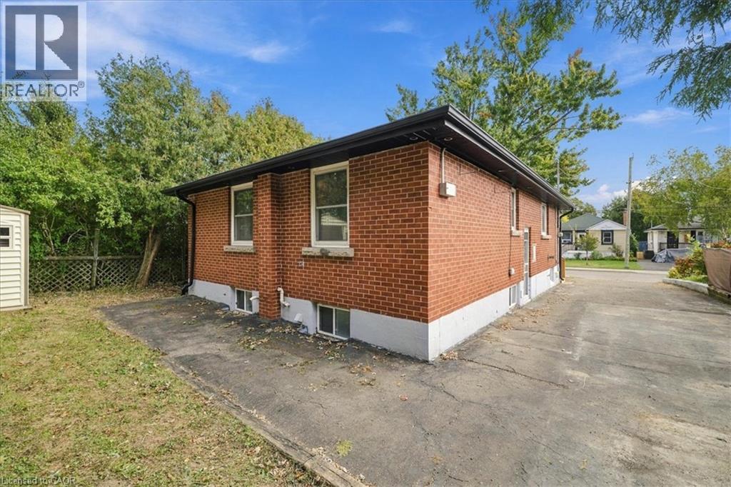 480 Rosseau Road Property Photo 27