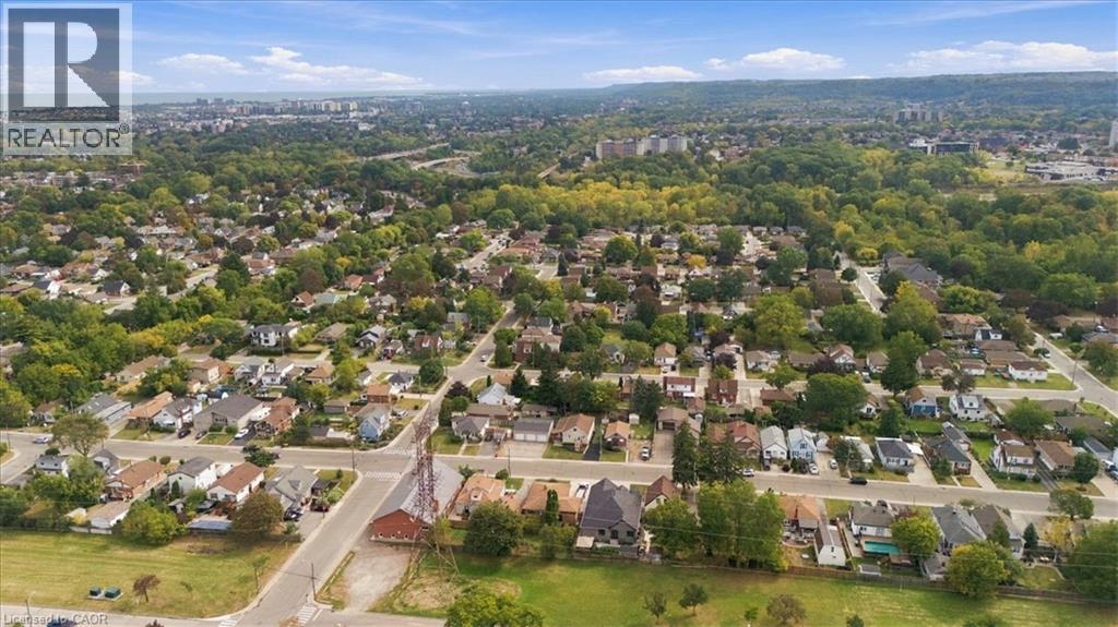 480 Rosseau Road Property Photo 32