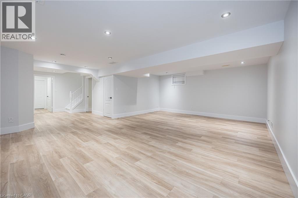125 Steepleridge Street Property Photo 24