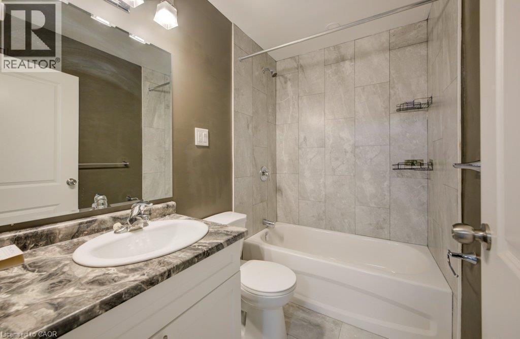 80 King Edward Avenue Unit# 302 Property Photo 9