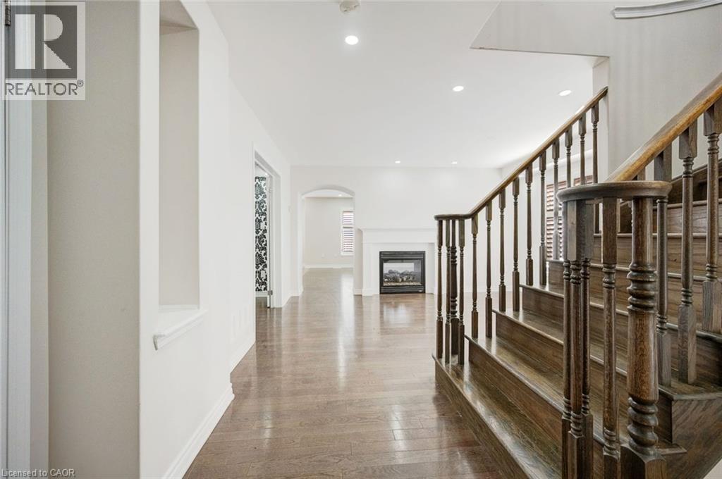 358 Laundon Terrace Property Photo 5