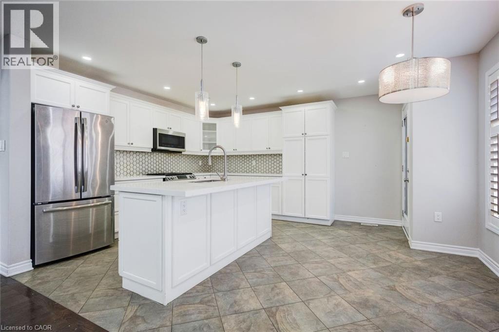 358 Laundon Terrace Property Photo 11