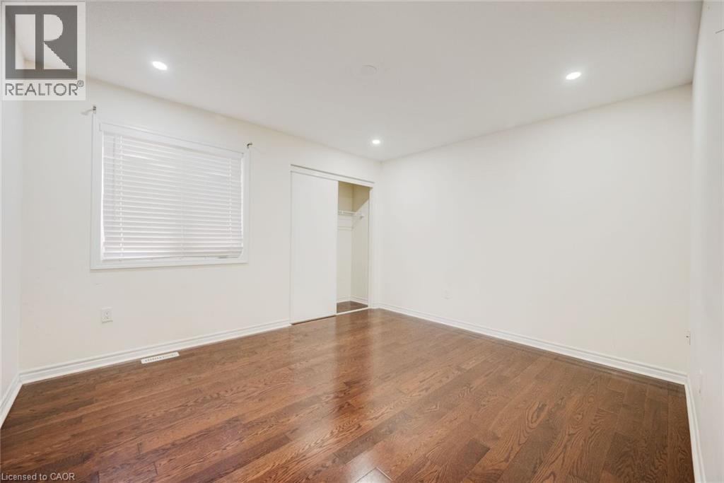 358 Laundon Terrace Property Photo 24