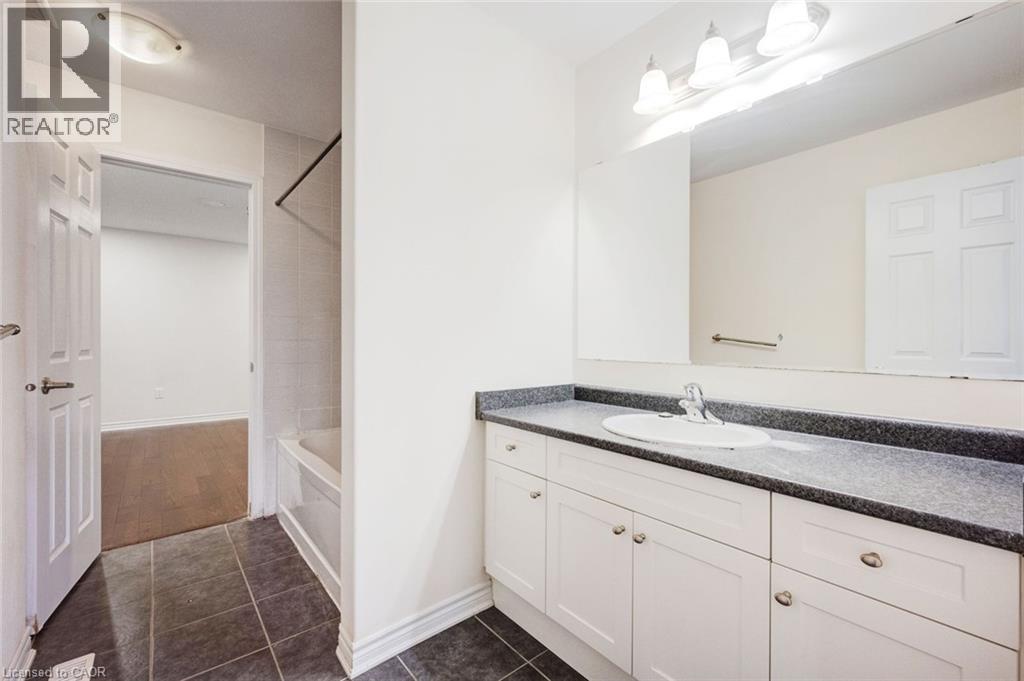 358 Laundon Terrace Property Photo 31
