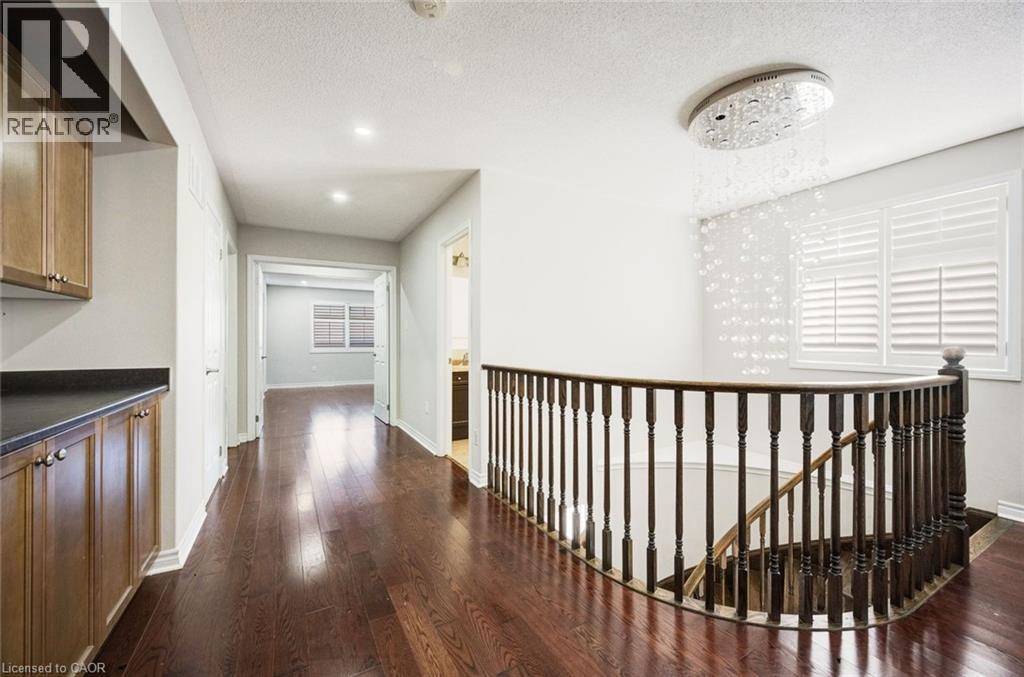 358 Laundon Terrace Property Photo 34