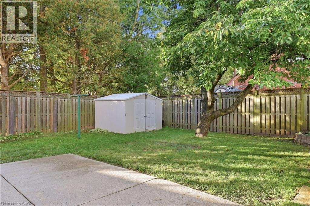 115 Roxborough Avenue Property Photo 4