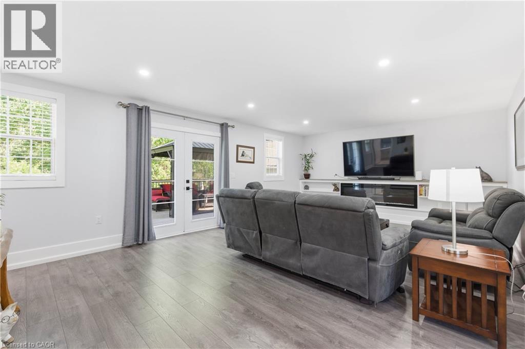 199 Winstanley Street Property Photo 19