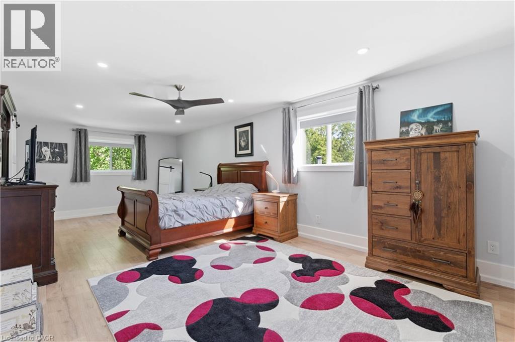 199 Winstanley Street Property Photo 26