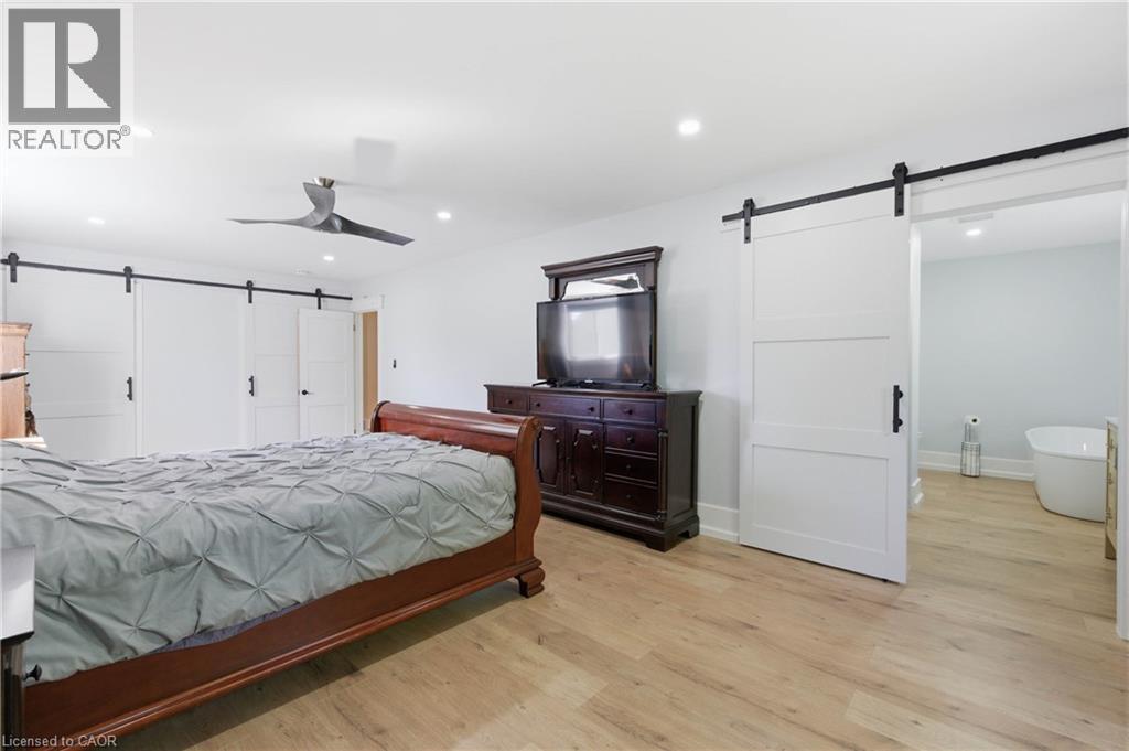 199 Winstanley Street Property Photo 28