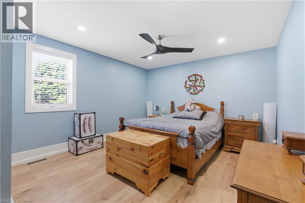 199 Winstanley Street Property Photo 31