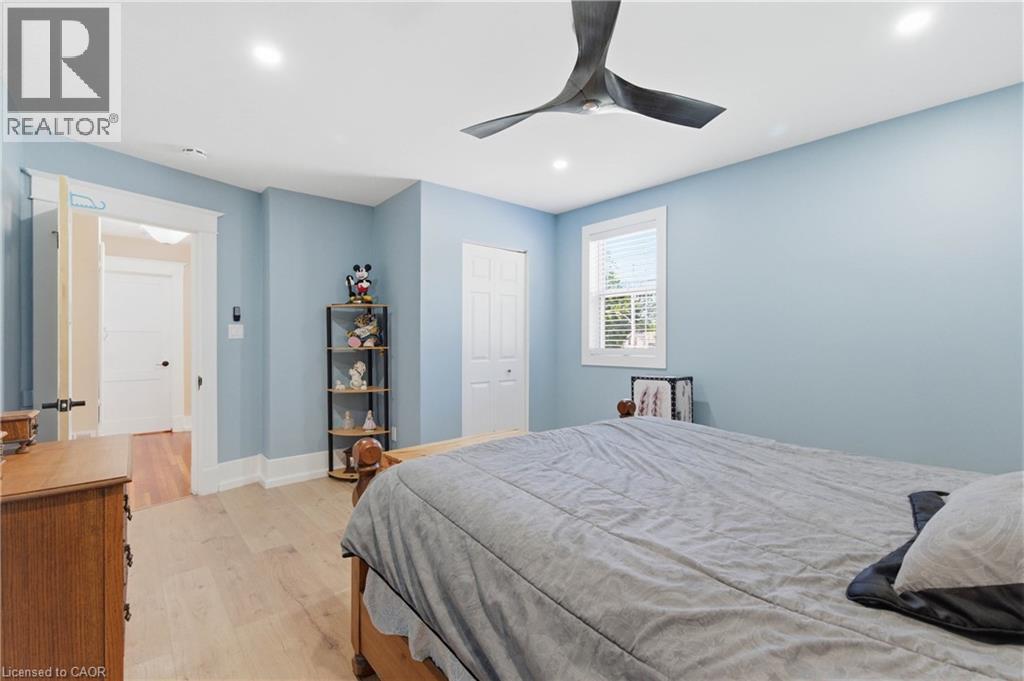 199 Winstanley Street Property Photo 32