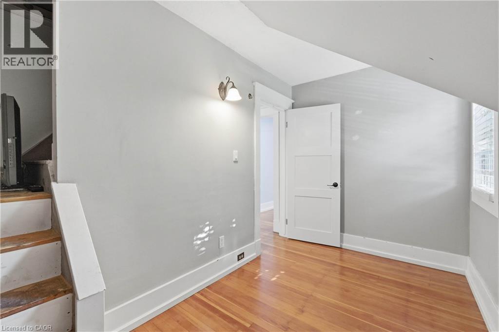199 Winstanley Street Property Photo 37