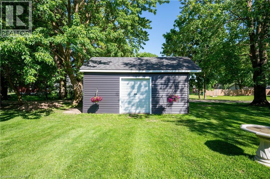 199 Winstanley Street Property Photo 41