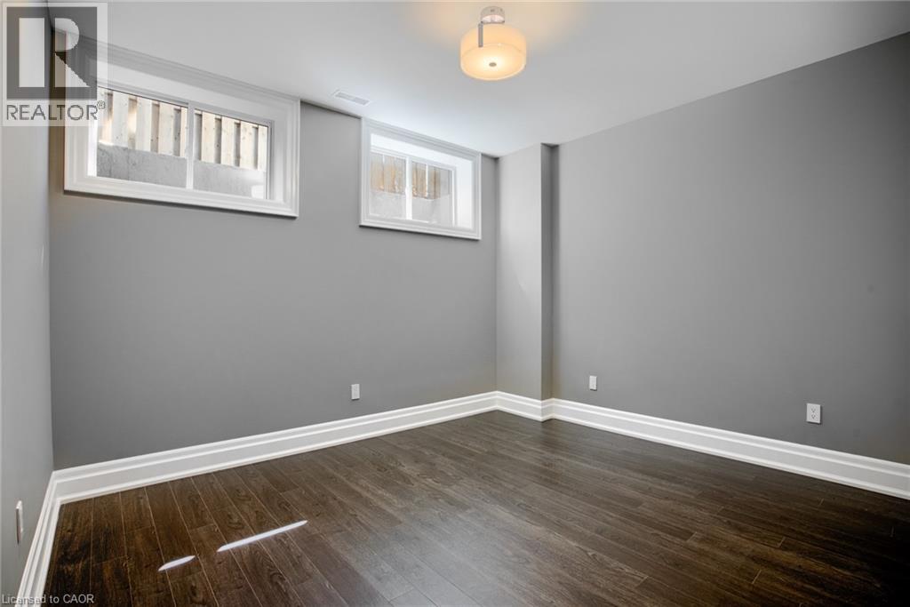 100 Seneca Drive Property Photo 37