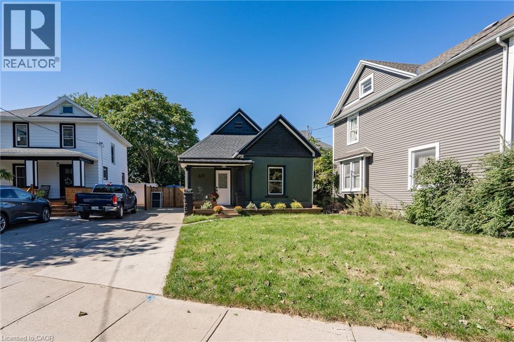 69 YORK Street Property Photo 1