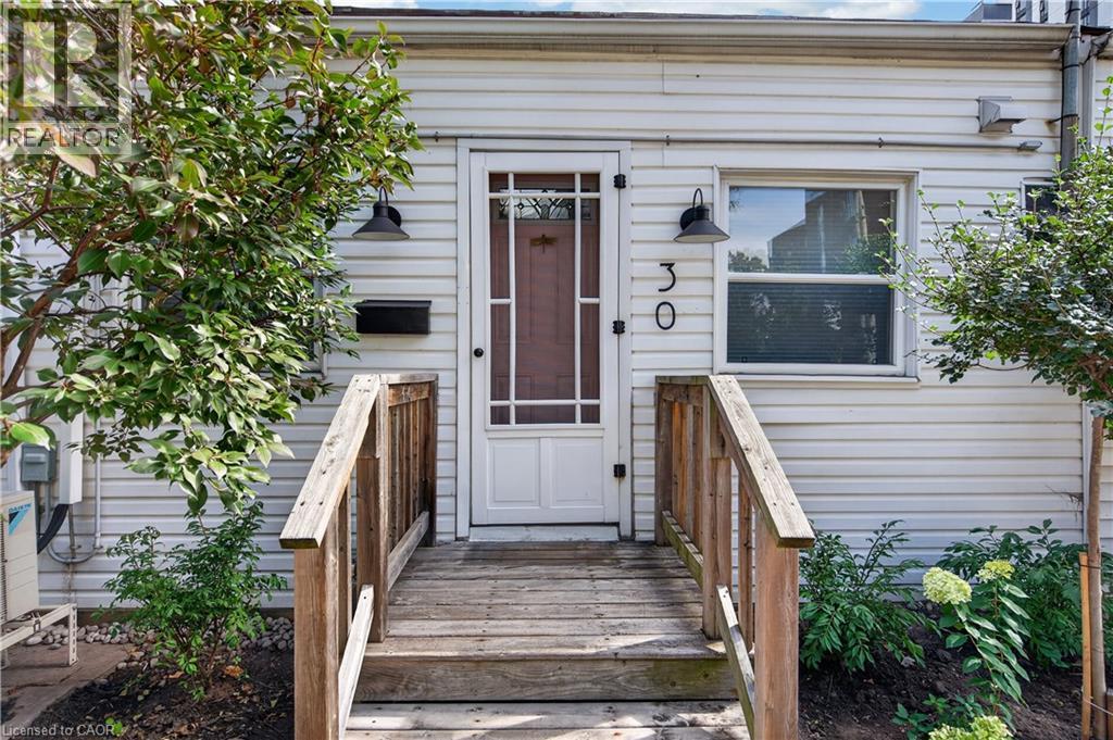 30 Ray Street N Property Photo 3