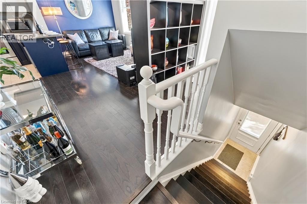 1437 Lakeshore Road E Unit# 201 Property Photo 4