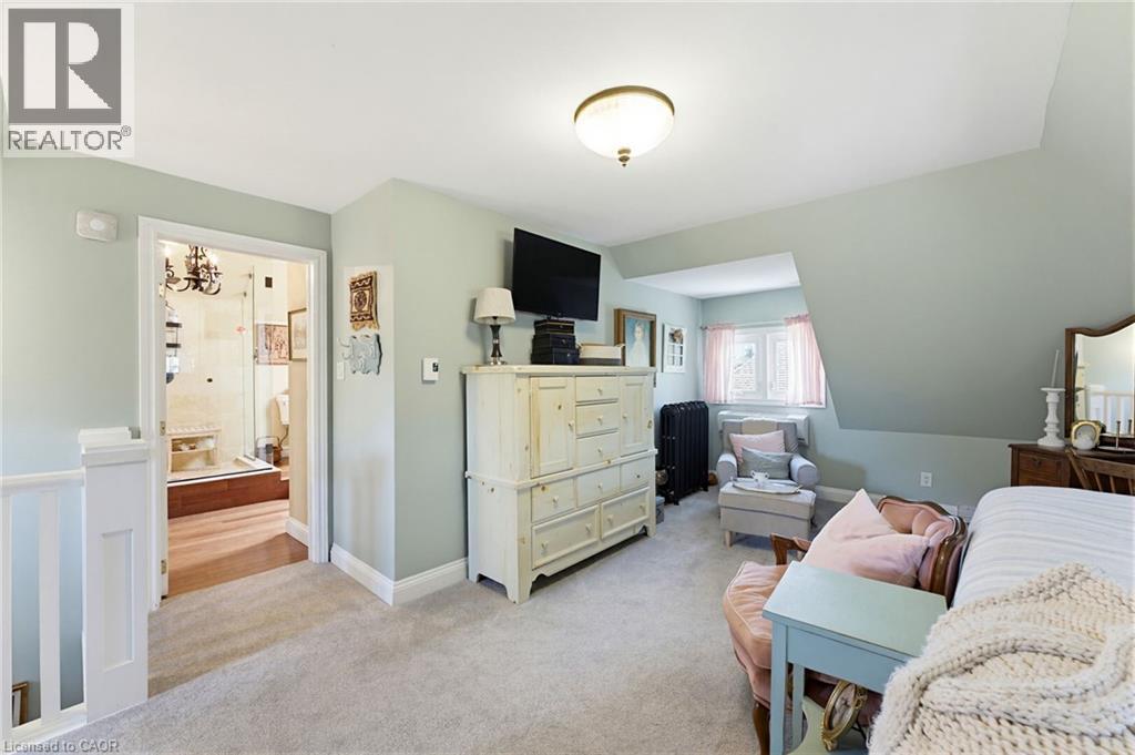 33 Brant Road N Property Photo 31