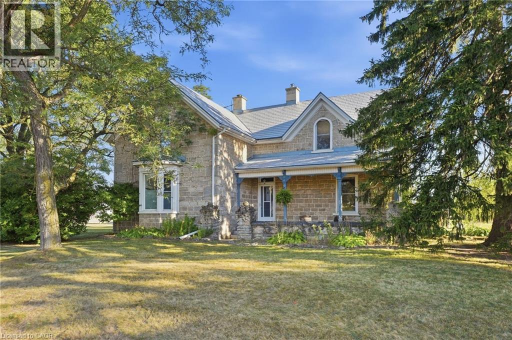 1058 Highway 8 Property Photo 2