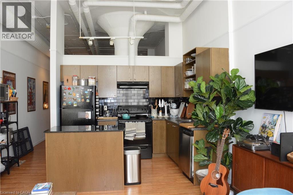 404 King Street W Unit# 204 Property Photo 6