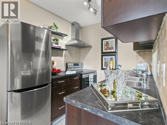200 Charlton Avenue E Unit# 303 Property Photo 6