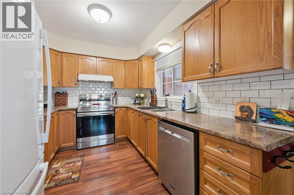 570 West Street Unit# 1 Property Photo 11