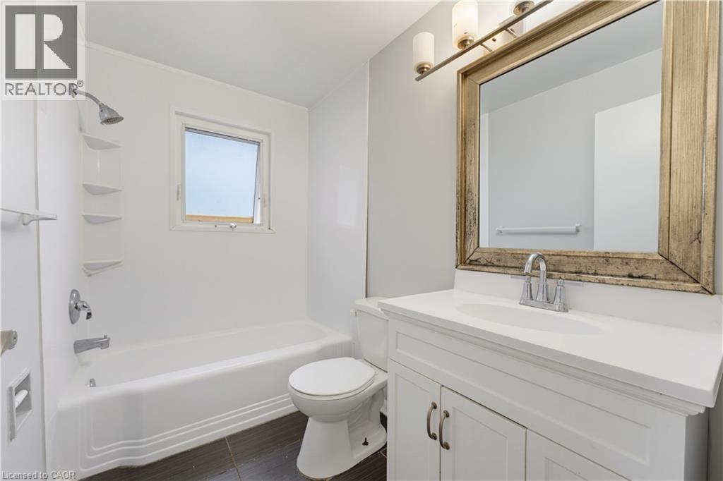 25 Meinzinger Avenue Property Photo 23