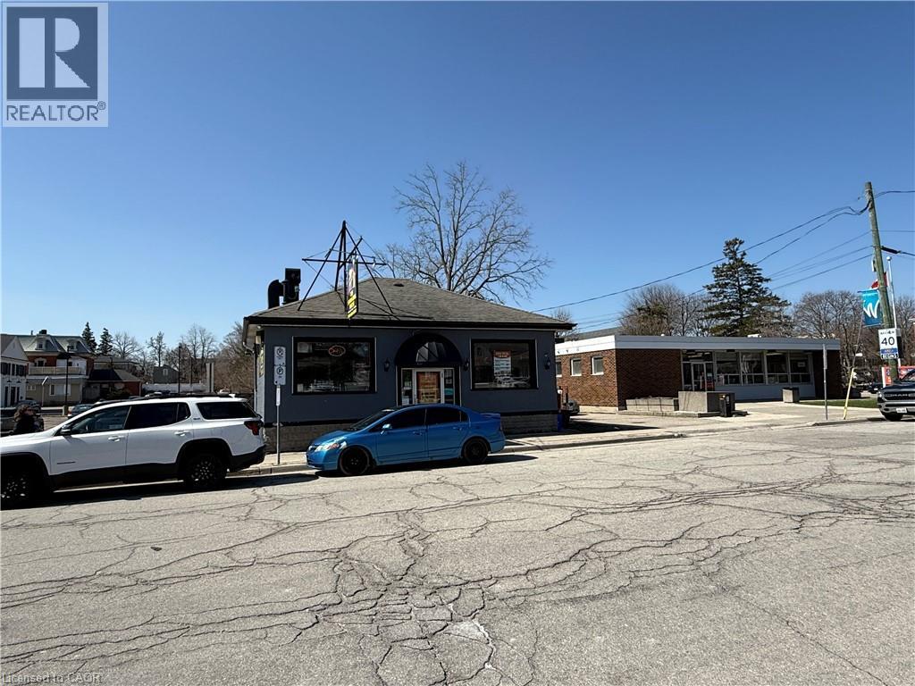 9 N Main Street N Property Photo 6
