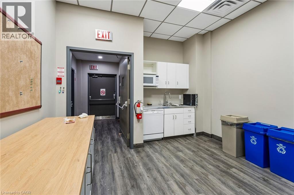 151 York Boulevard Unit# E Property Photo 4