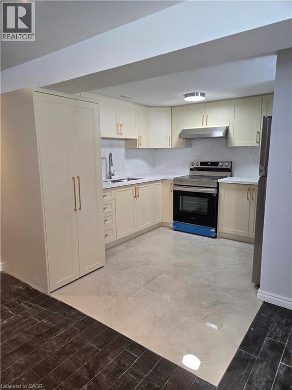 23 Old Oxford Road Unit# Basement Property Photo 9