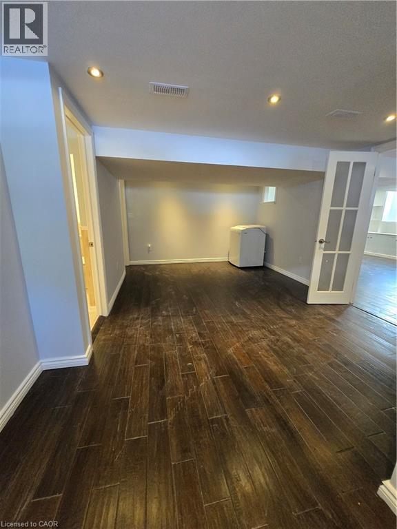 23 Old Oxford Road Unit# Basement Property Photo 11