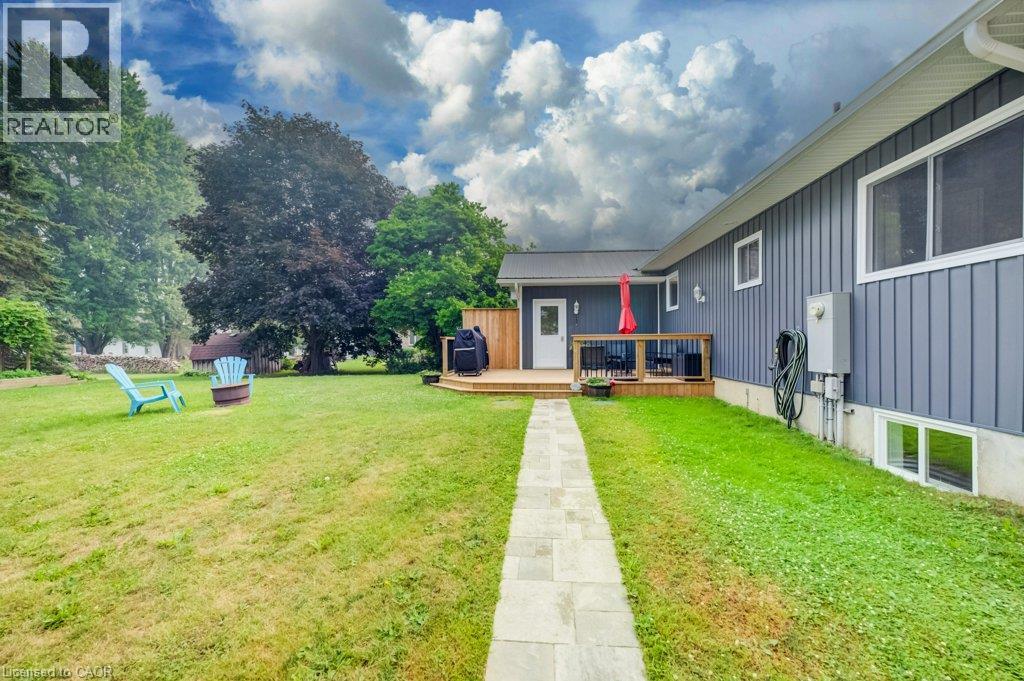 1077 Queen Street Property Photo 25
