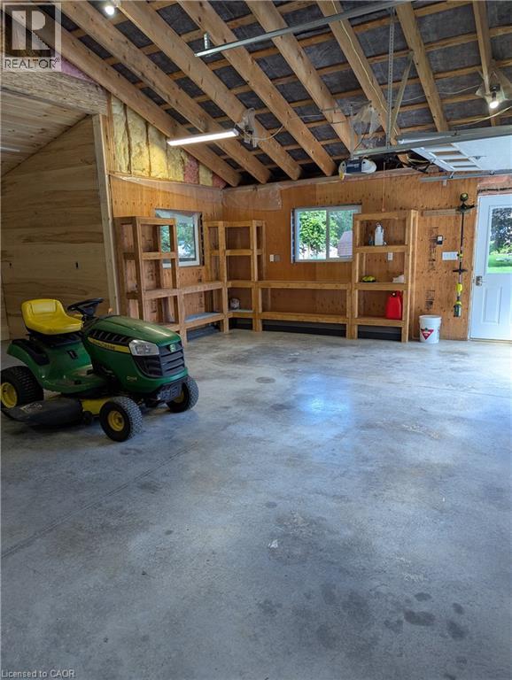 1077 Queen Street Property Photo 45