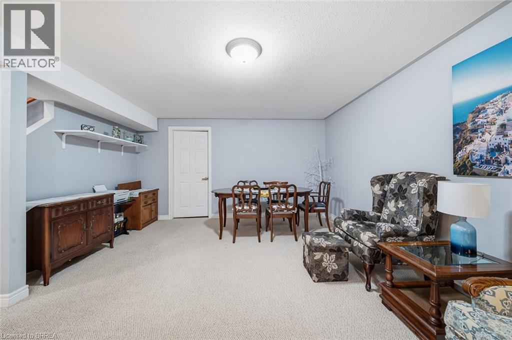 633 Park Road N Unit# 8 Property Photo 20