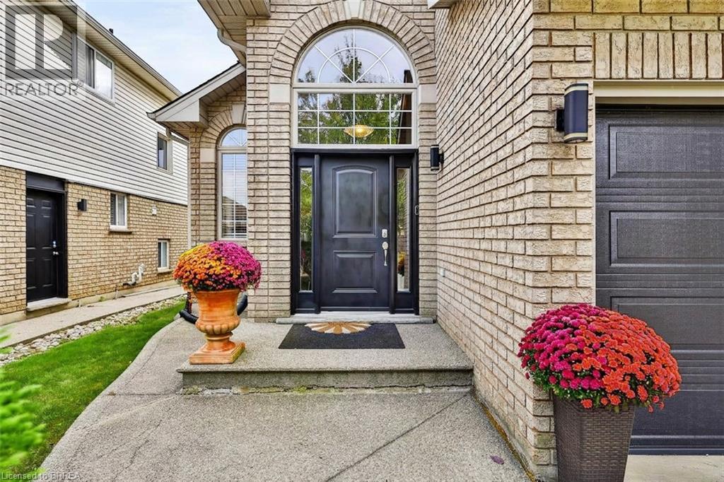 48 Holkham Avenue Property Photo 2