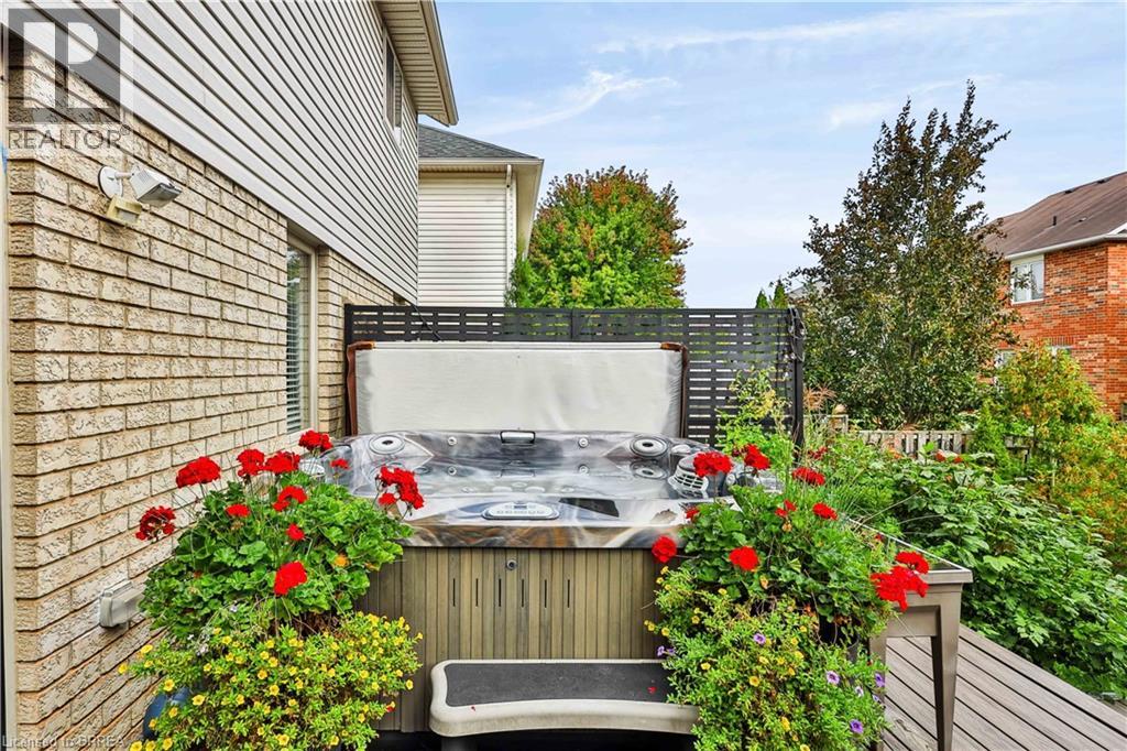 48 Holkham Avenue Property Photo 31