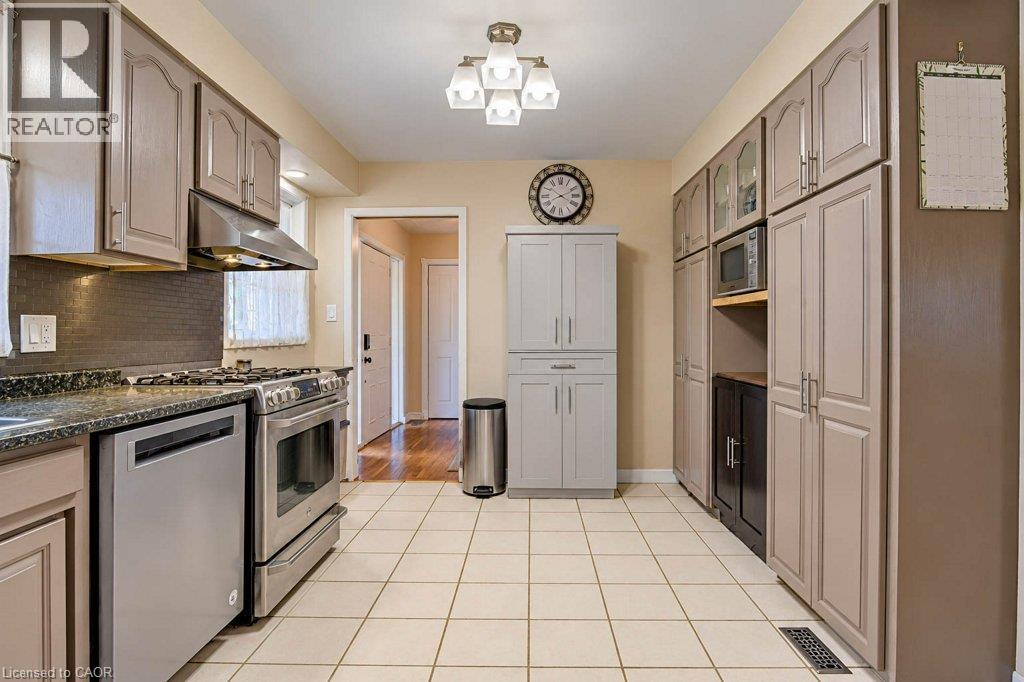1370 Thorman Place Property Photo 15
